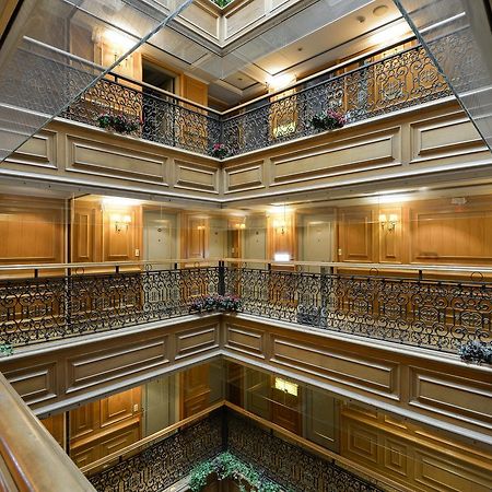 Forbes Hotel Тайчжун Экстерьер фото